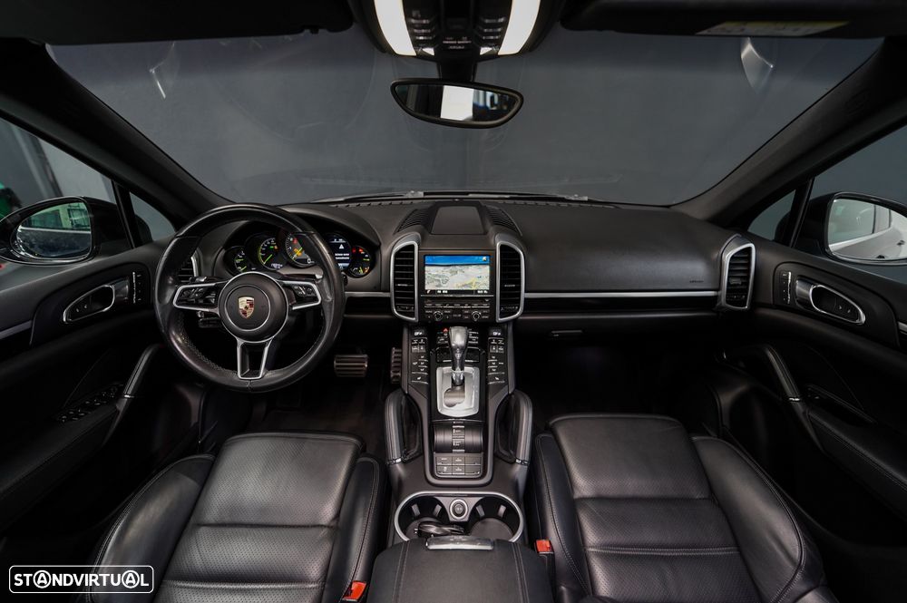 Porsche Cayenne S E-Hybrid - 8