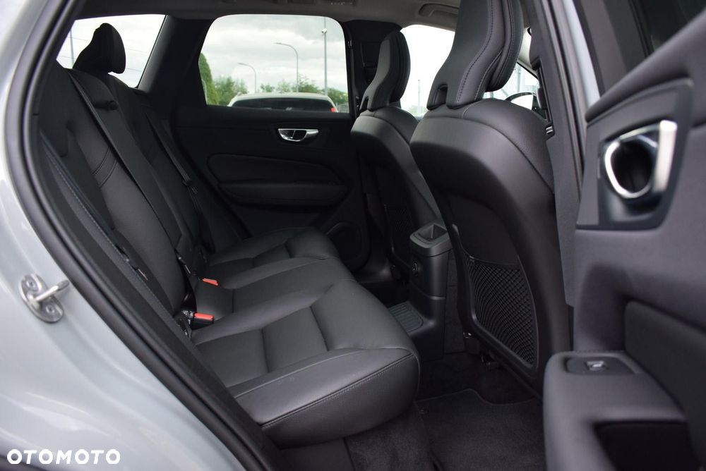 Volvo XC 60 - 25