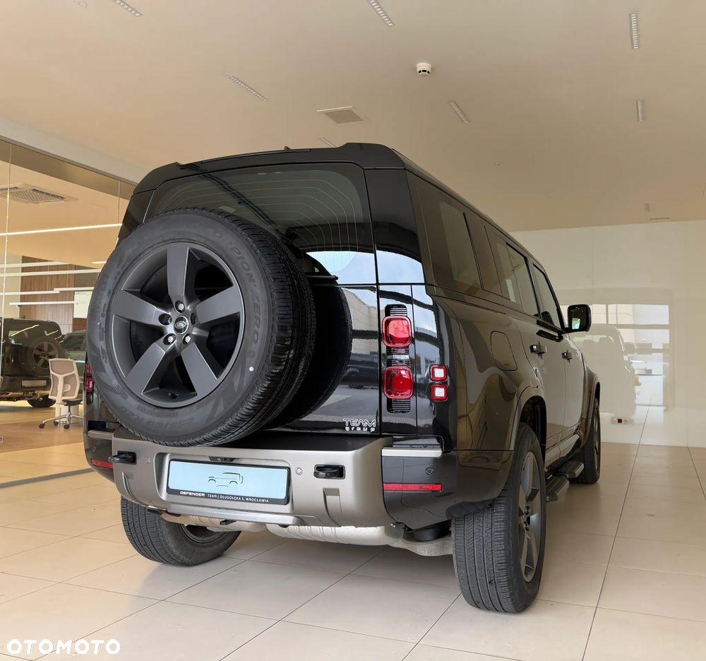 Land Rover Defender 2025 photo 5