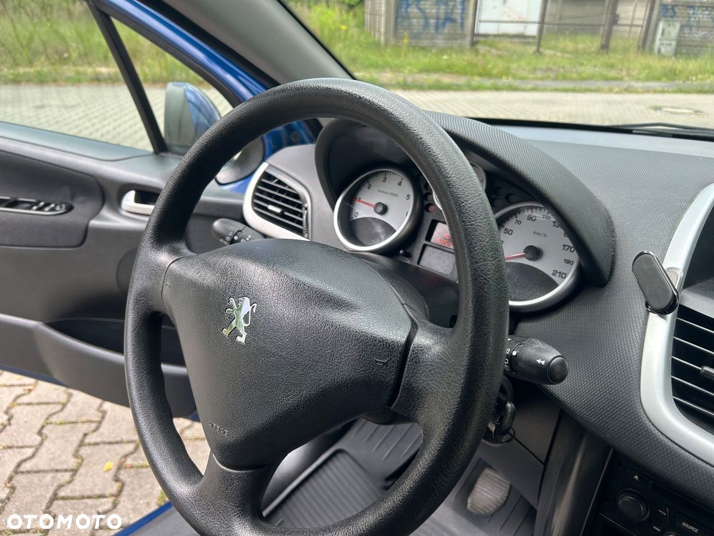 Peugeot 207 1.4 Trendy - 18