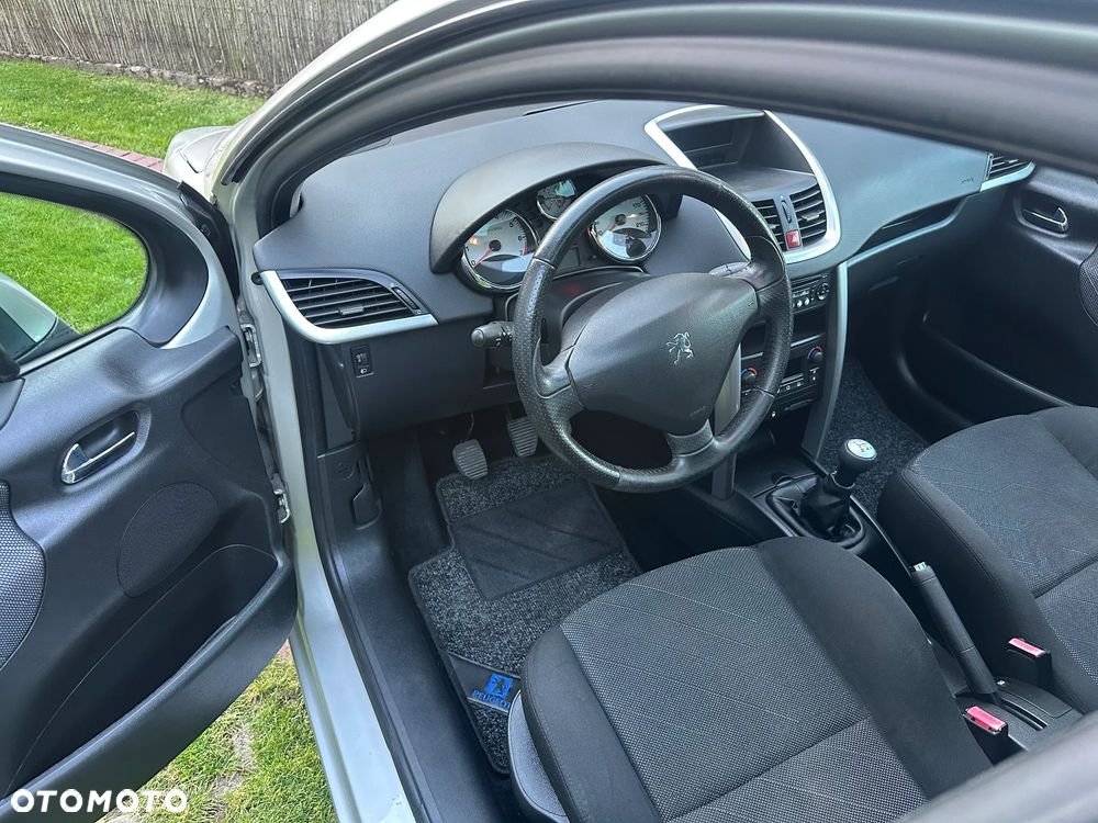 Peugeot 207 1.6 VTi Premium - 15