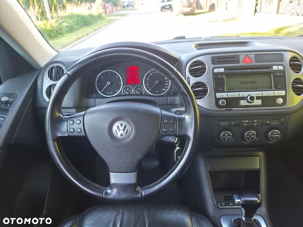 Volkswagen Tiguan 2.0 TDI DPF 4Motion Automatik Team - 24