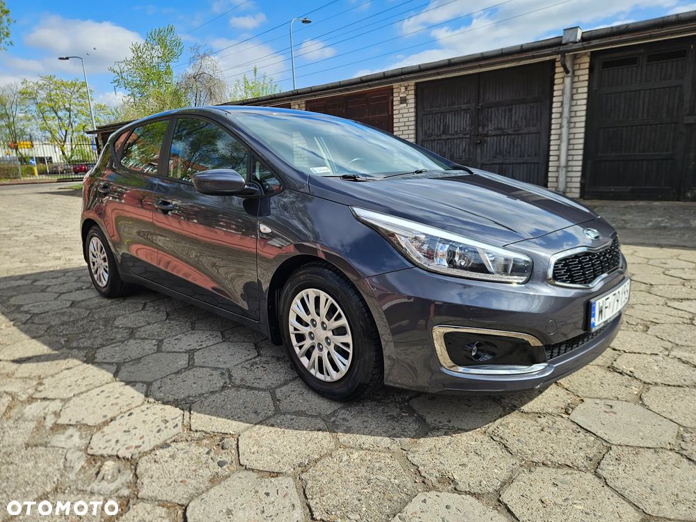 Kia Ceed 1.6 GDI M DCT - 2