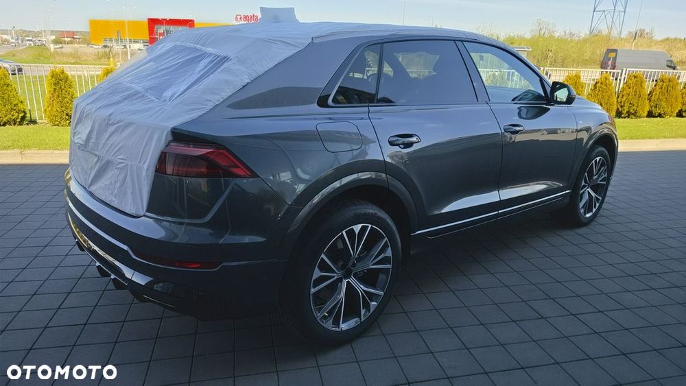 Audi Q8 - 5