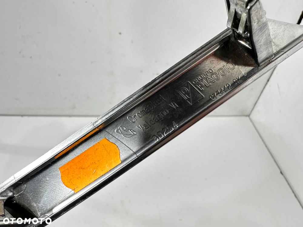 Listwa chrom Piaggio X10 125 LEWA - 3