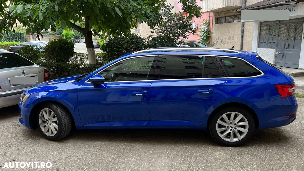 Skoda Superb 2.0 TDI DSG Premium Edition - 15