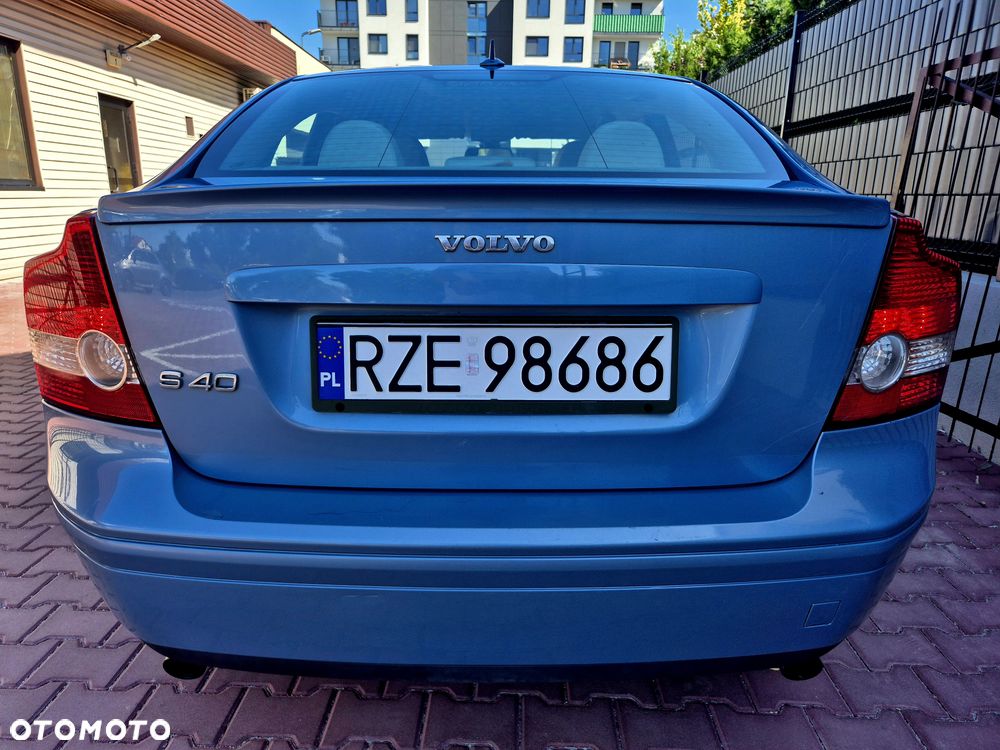 Volvo S40 T5 Momentum - 13