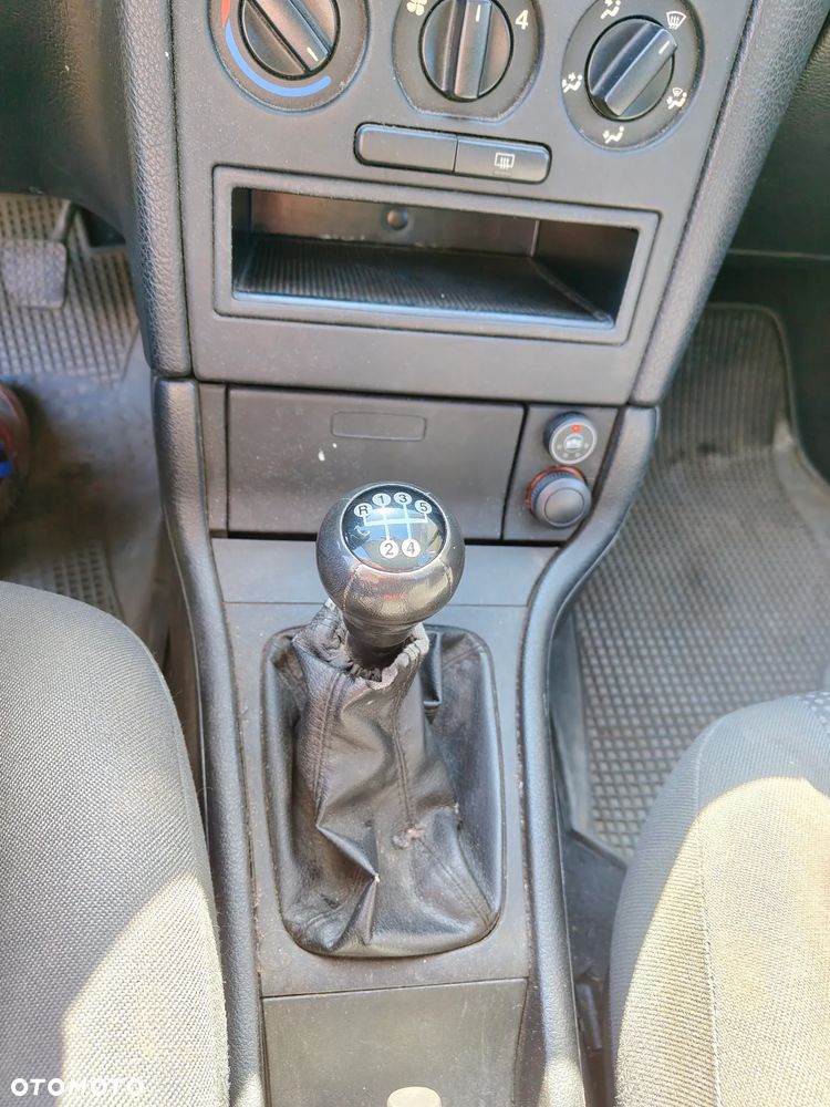 Opel Astra 1.4 Start - 11