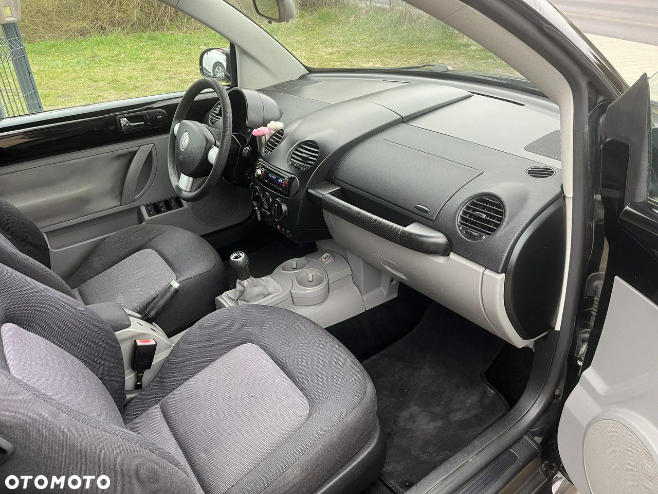Volkswagen New Beetle - 18