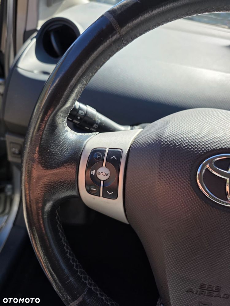 Toyota Yaris - 20