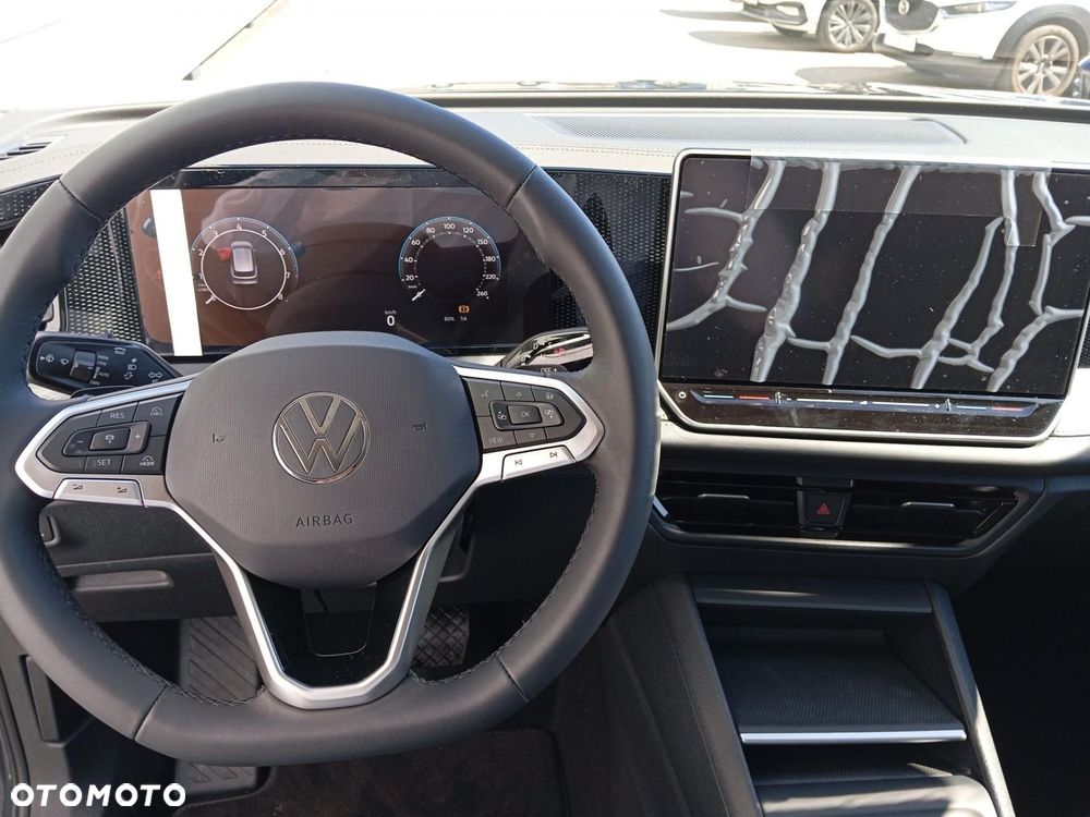 Volkswagen Tiguan - 19