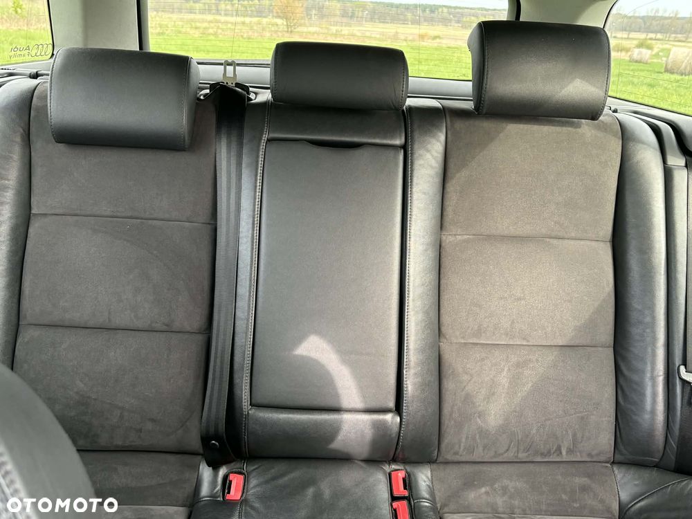 Audi A6 Avant 2.0 TDI - 11