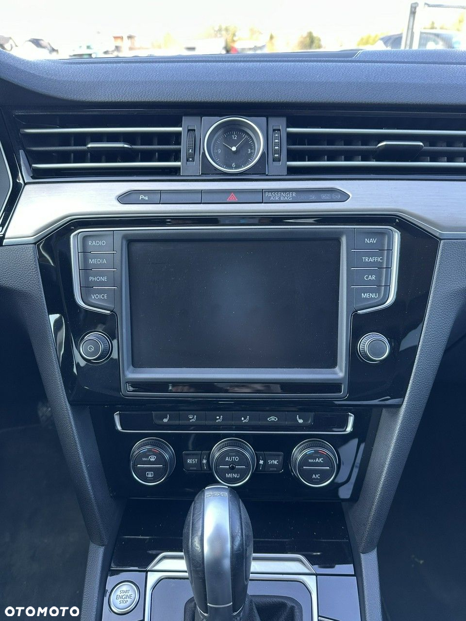 Volkswagen Passat - 12