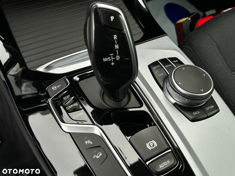 BMW X3 xDrive20d sport - 29