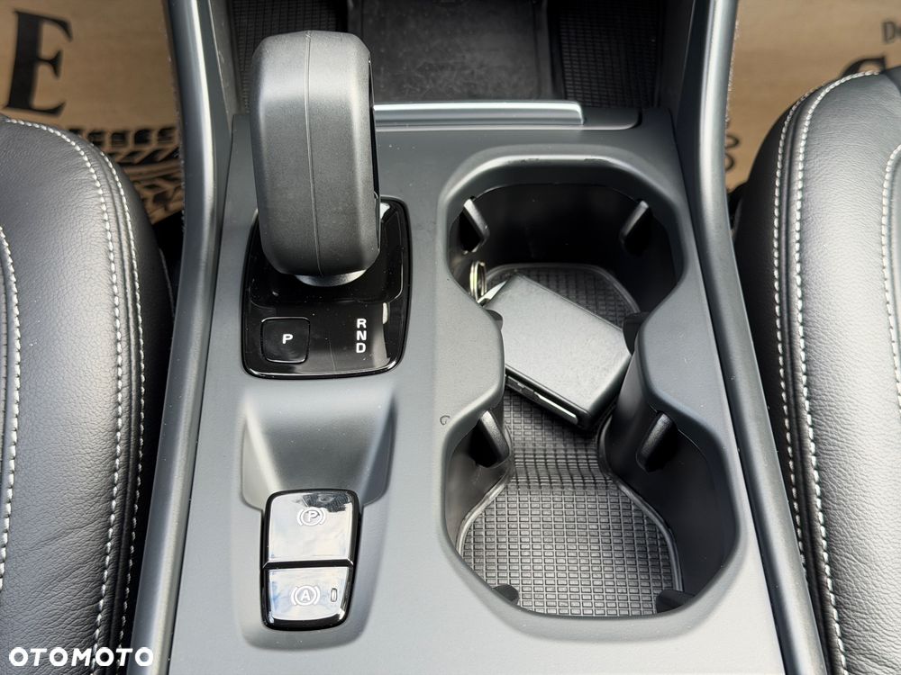 Volvo XC 40 B4 B DKG Momentum Pro - 39