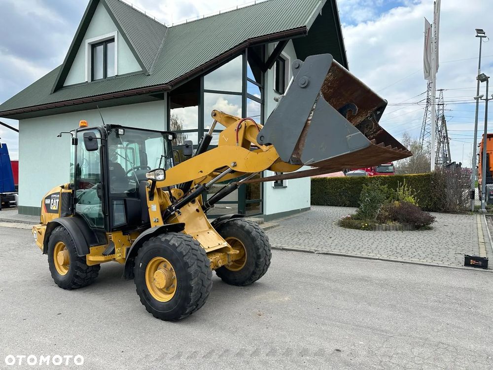 Caterpillar 906M - 13