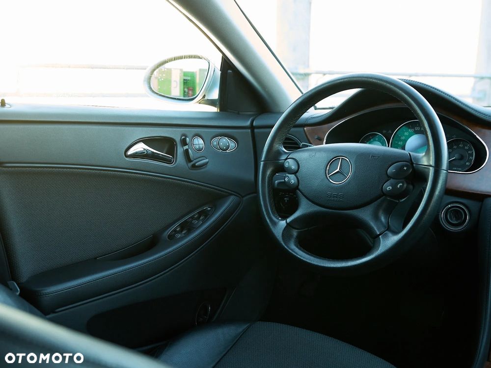 Mercedes-Benz CLS 350 CGI - 16