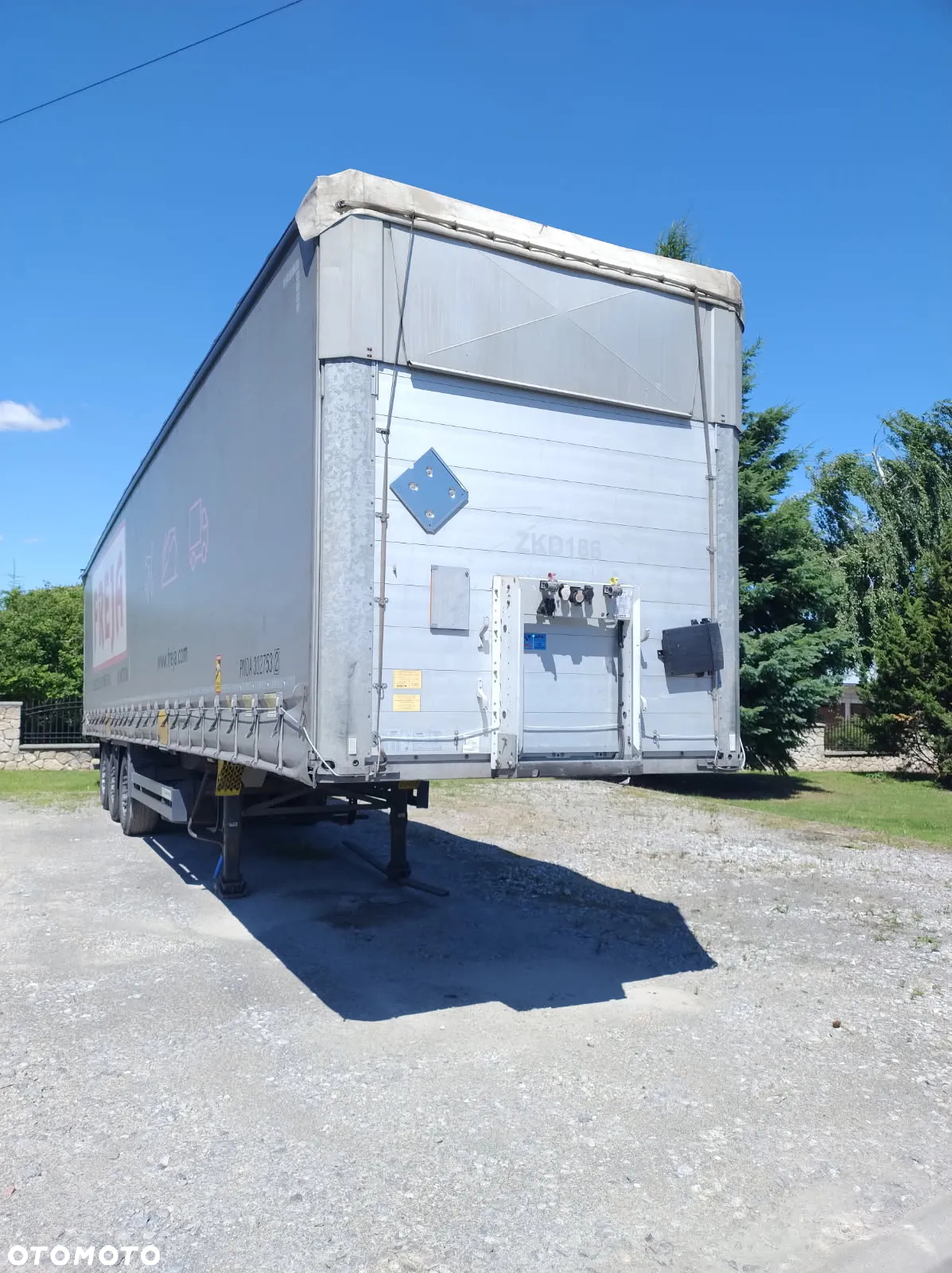 Schmitz Cargobull SCB - 3