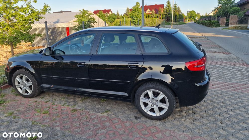 Audi A3 Sportback 1.6 TDI DPF Ambition - 9