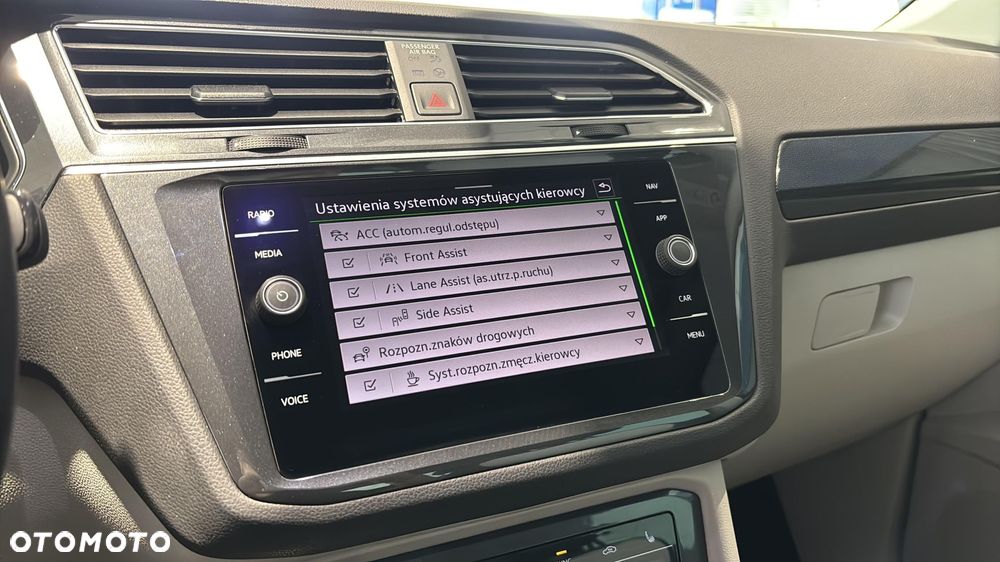 Volkswagen Tiguan 2.0 TDI SCR Elegance DSG - 24