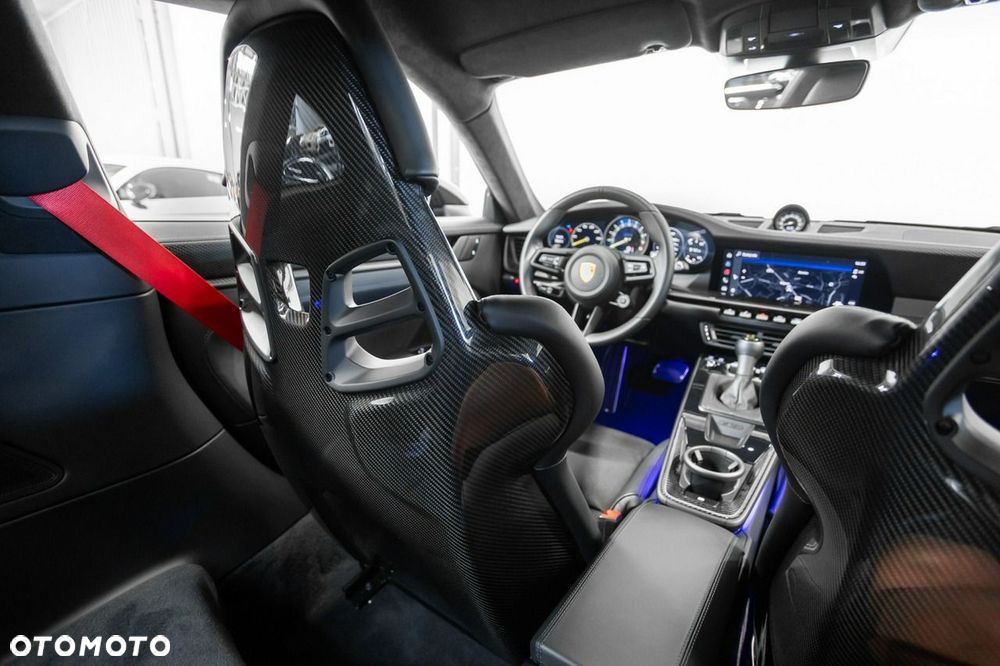 Porsche 911 GT3 Touring PDK - 30