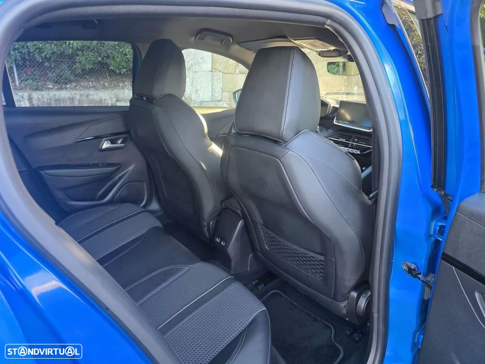 Peugeot e-208 - 37