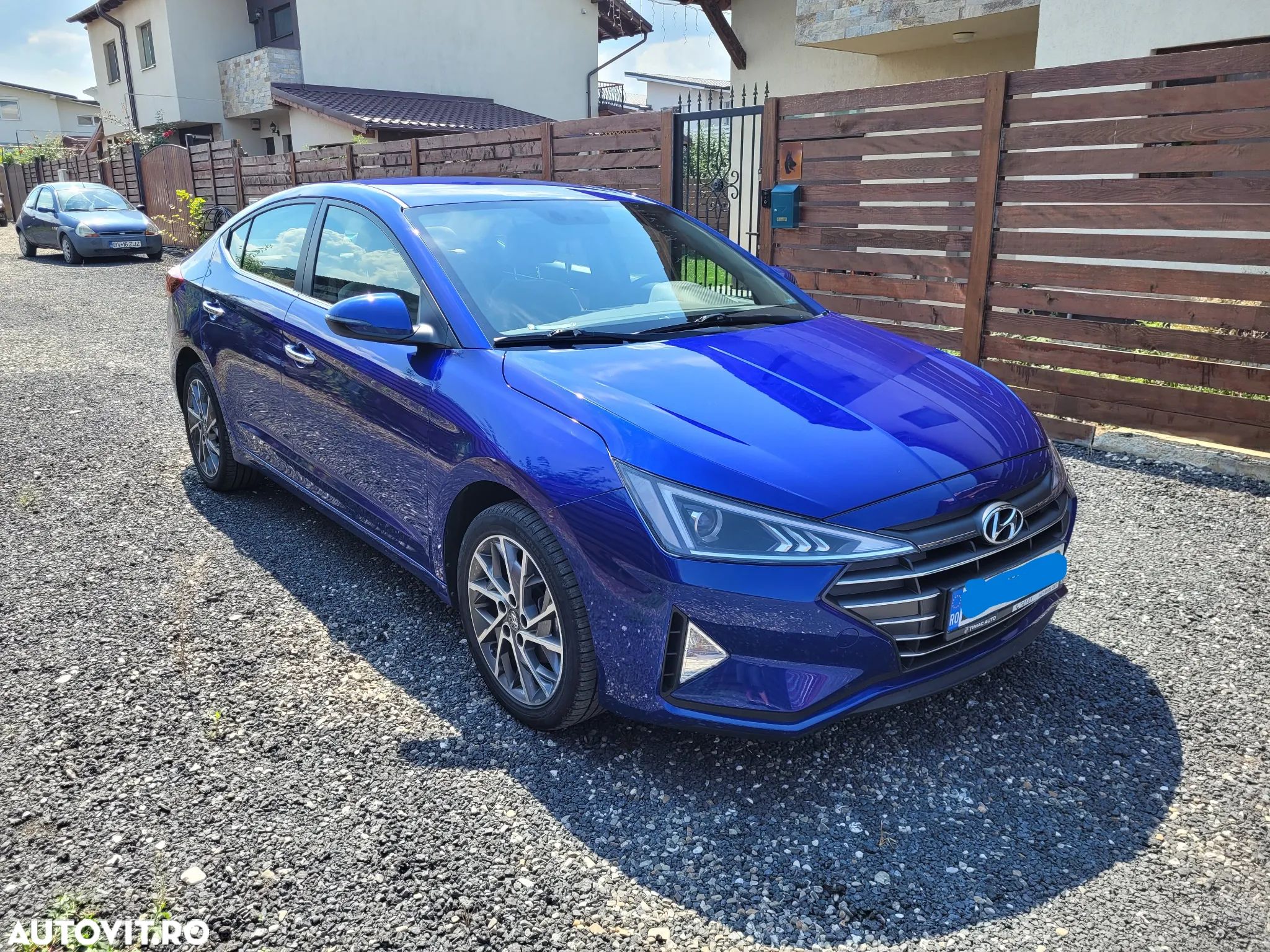 Hyundai Elantra 1.6 MPi Aut. Exclusive - 1