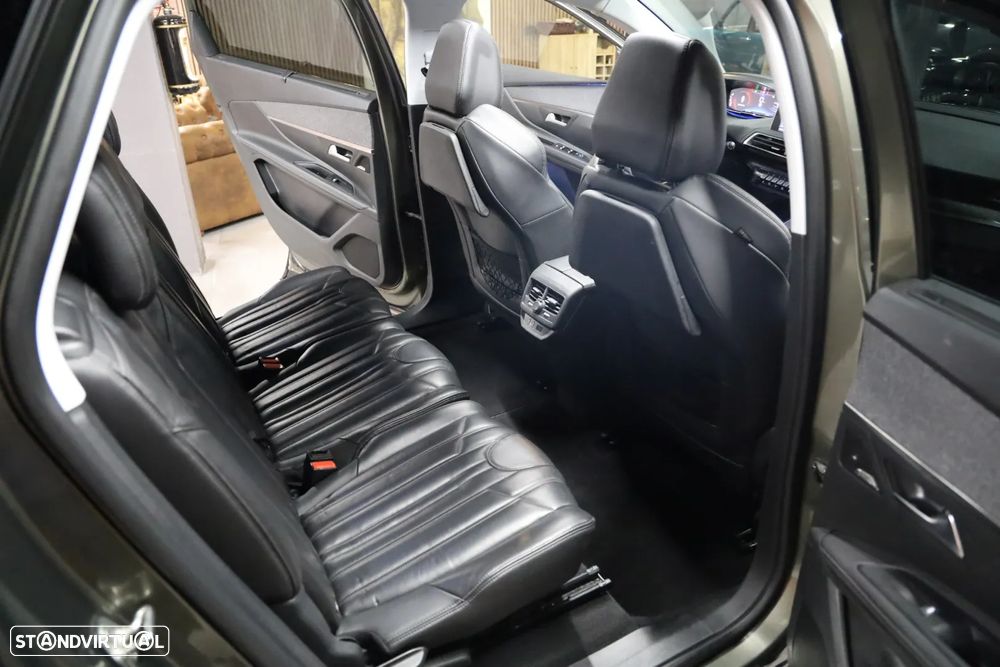 Peugeot 5008 BlueHDI 130 EAT8 Allure Pack - 31