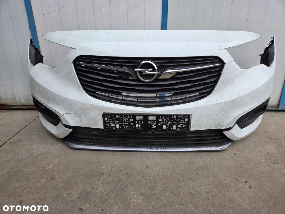 Zderzak przedni Opel Combo E - 1