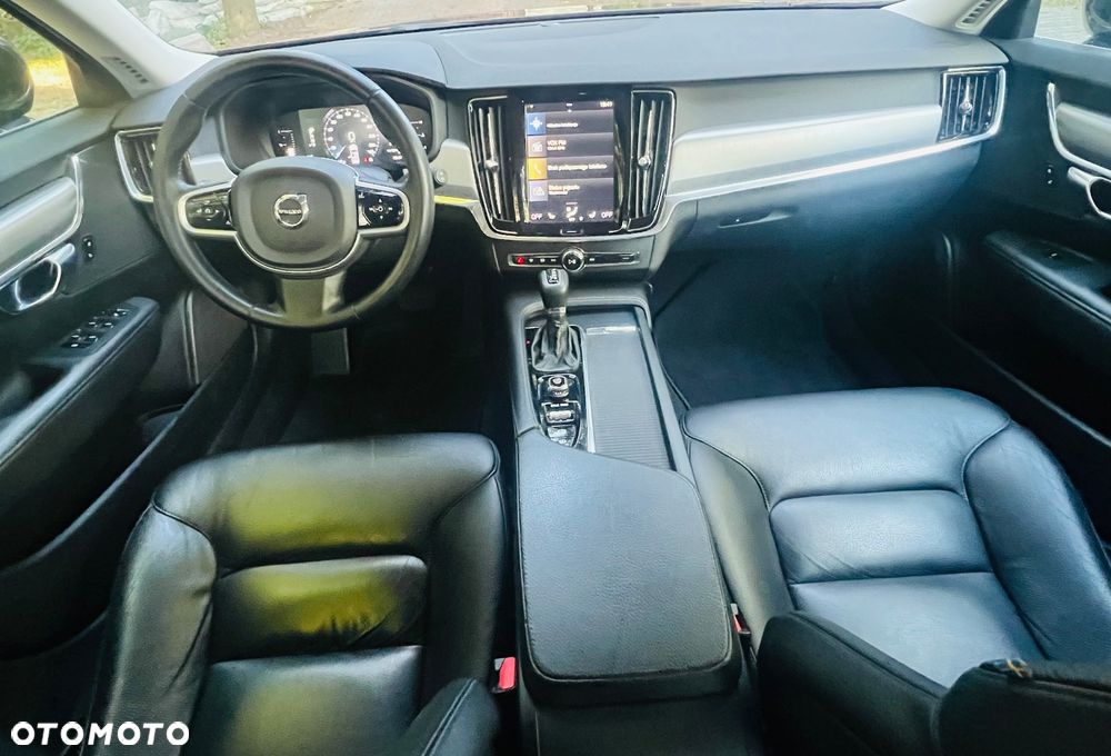 Volvo V90 - 16