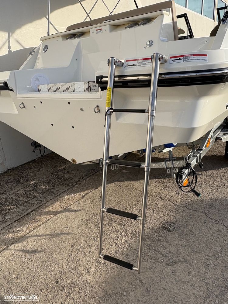 Bayliner V20 OB - 43