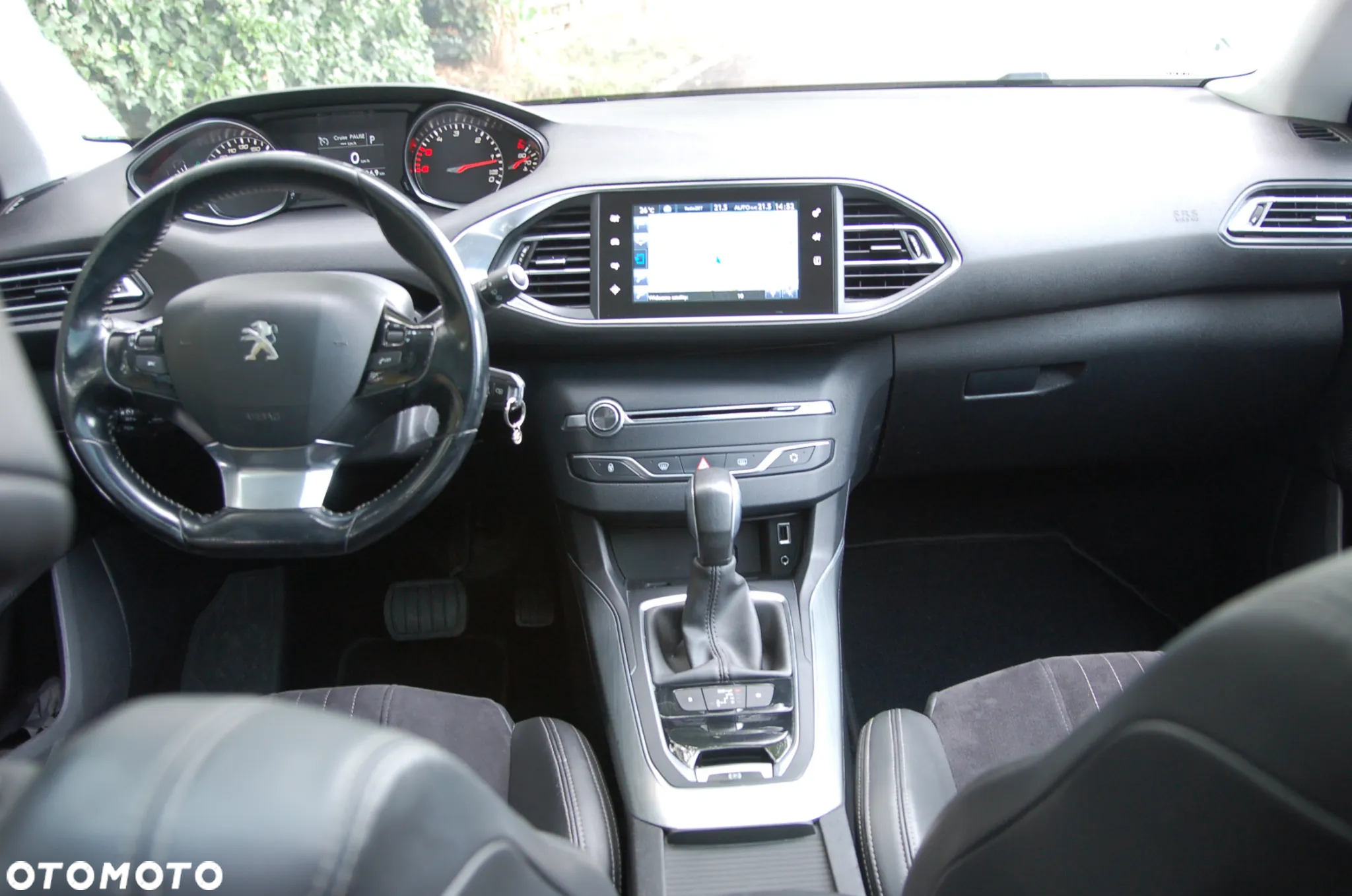 Peugeot 308 SW BlueHDi 120 EAT6 Stop & Start Allure - 32