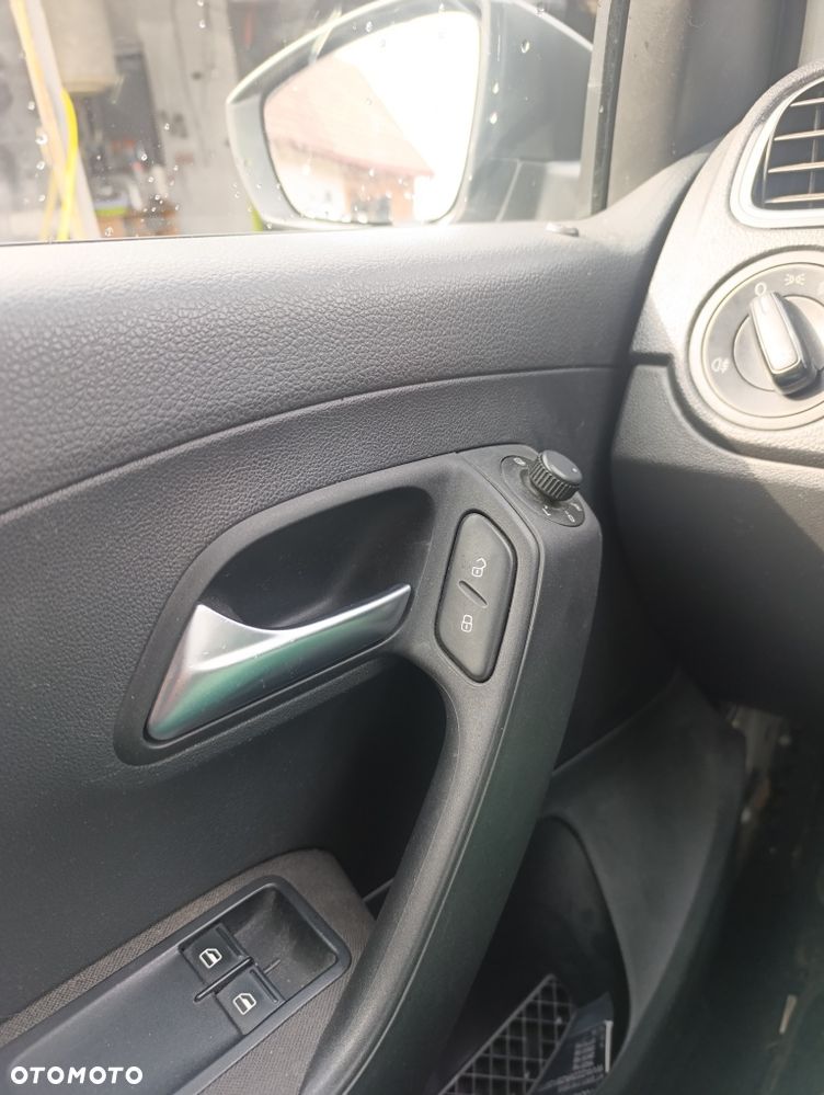 Volkswagen Polo - 6