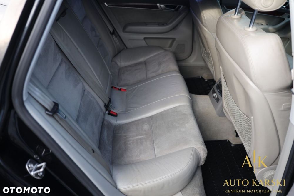 Audi A6 Avant - 32