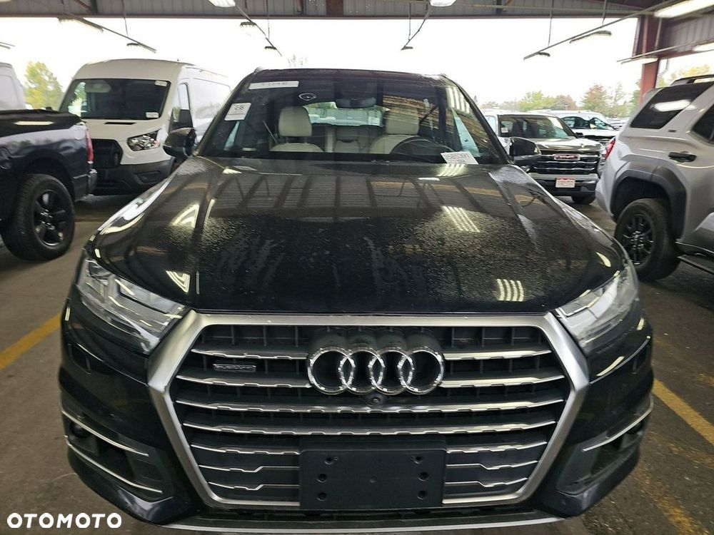 Audi Q7 - 9