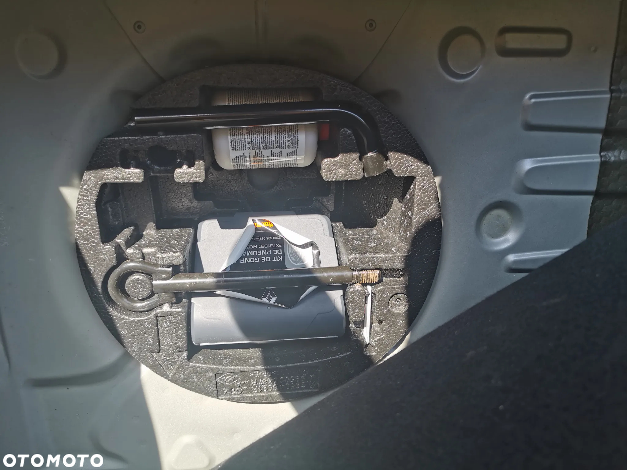 Renault Clio - 11
