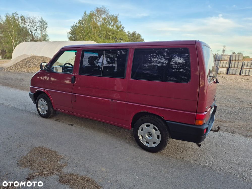 Volkswagen Multivan Standard - 18
