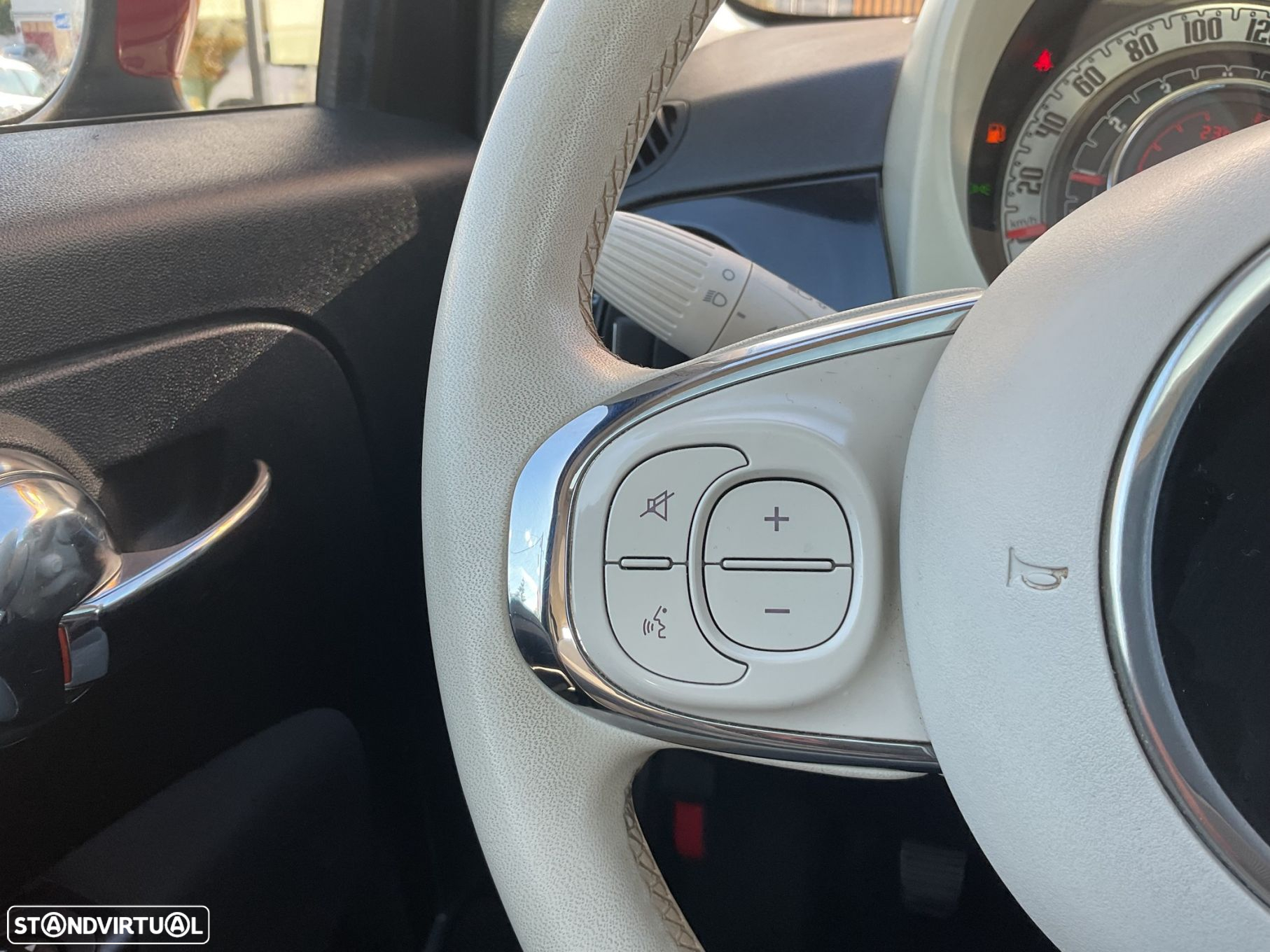 Fiat 500 1.0 Hybrid Lounge - 38