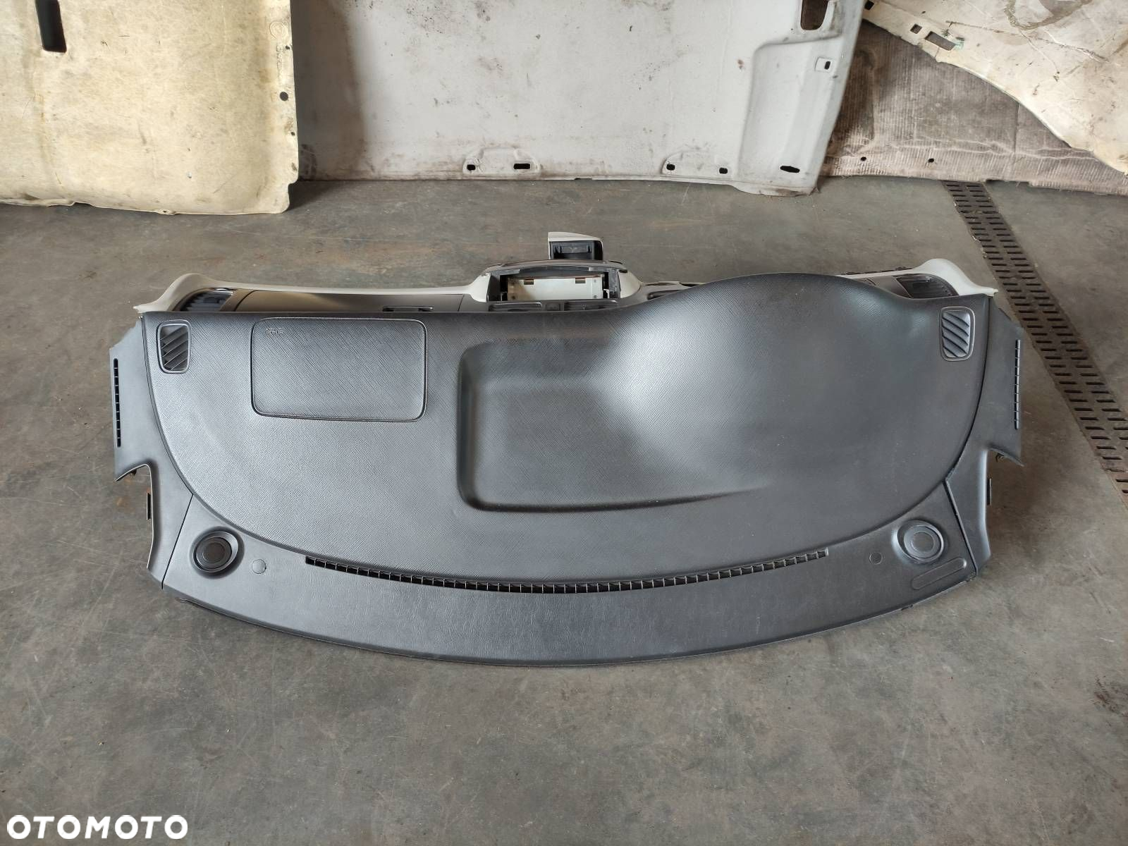 ZESTAW POSTRZAŁOWY HYUNDAI TRAJET I FL 95910-3A900 - 9