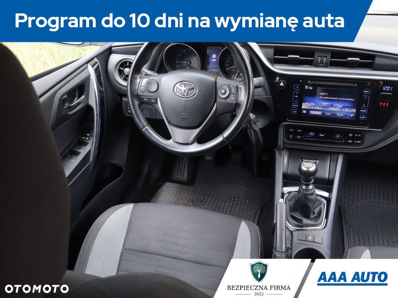 Toyota Auris - 8