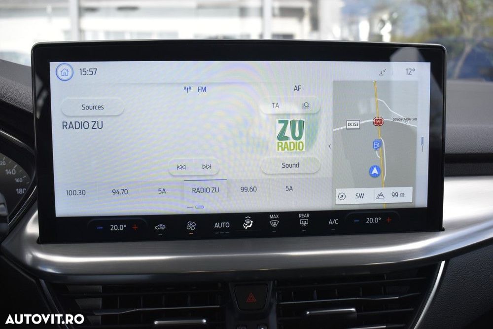 Ford Focus 1.0 EcoBoost 6MT MHEV Titanium - 22