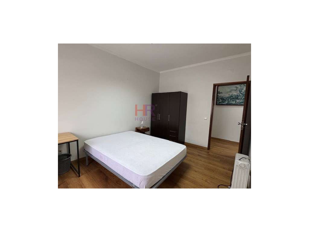 Arrenda-se Suite com serventia de sala e cozinha totalmente equipadas. - Grande imagem: 3/14