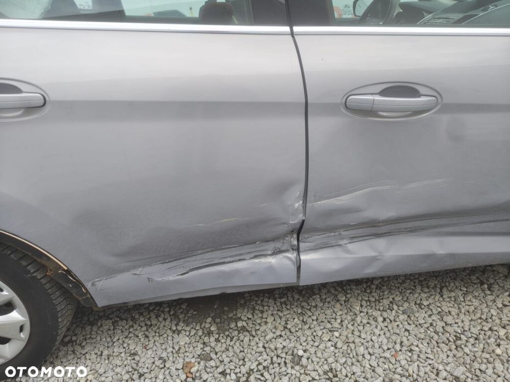 Ford C-MAX 1.6 EcoBoost Titanium - 12