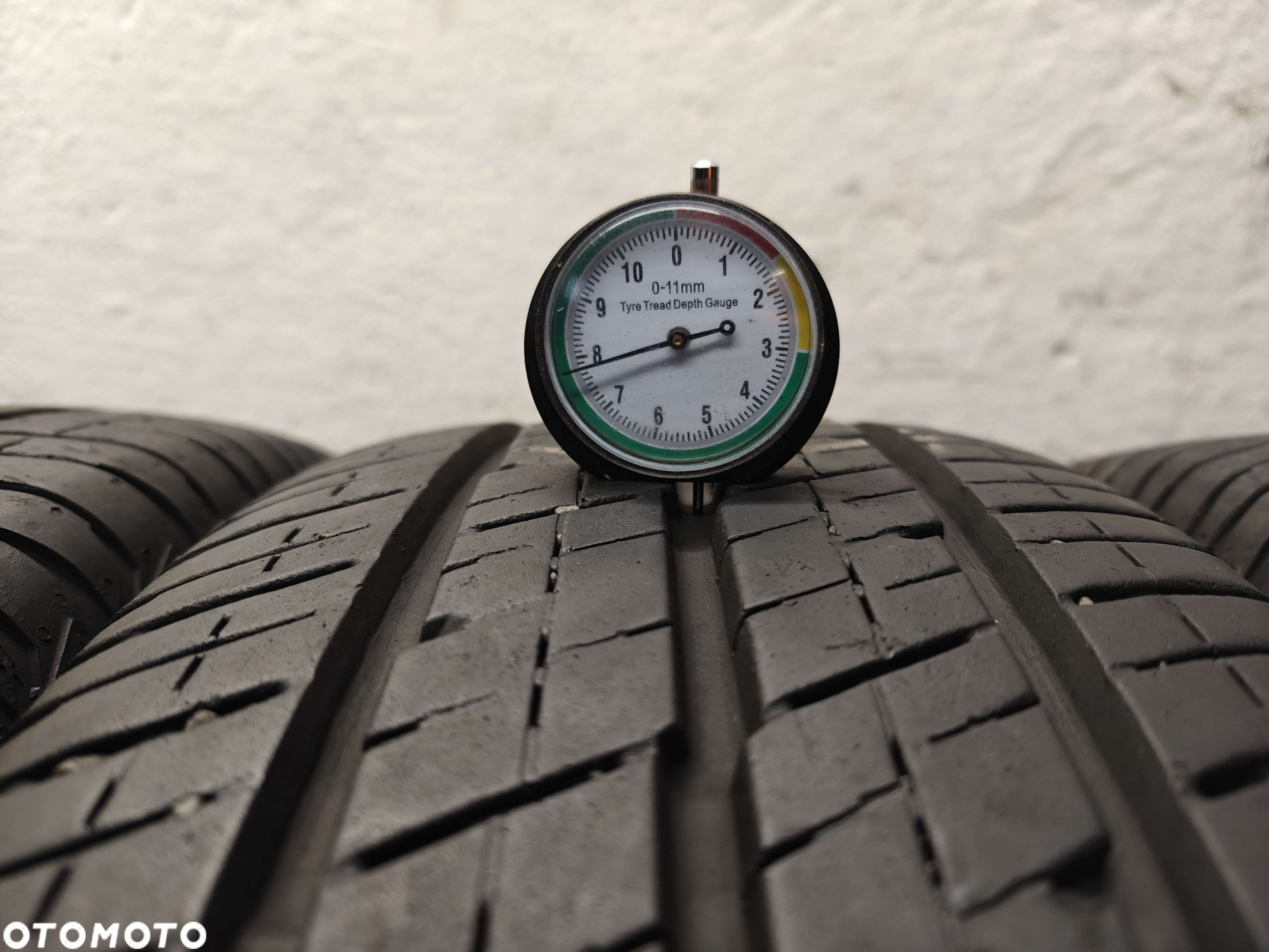 4x 215/65R15C opony zimowe Continental 8,3mm (N041) - 4