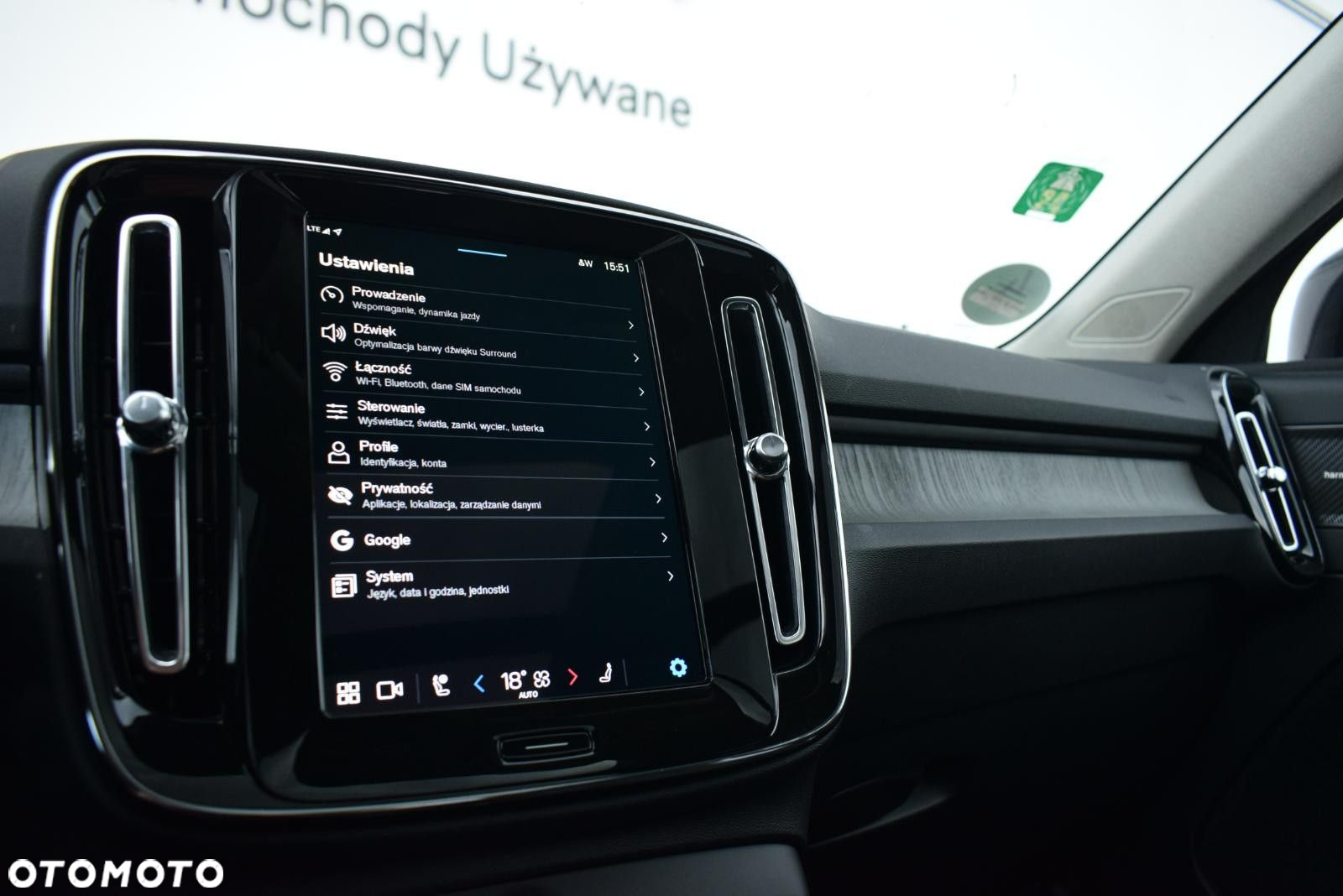 Volvo XC 40 - 25