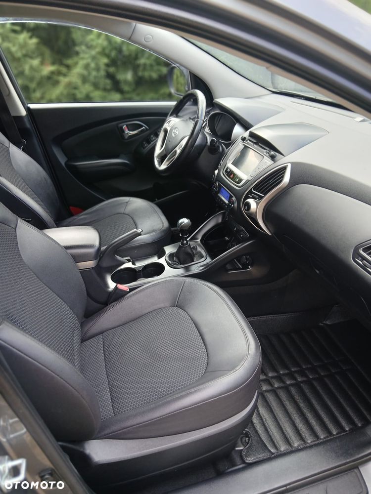 Hyundai ix35 2.0 CRDi 4WD Fifa World Cup Silver Edition - 4
