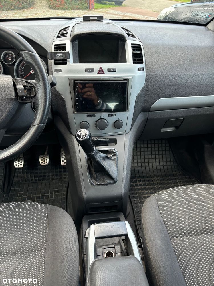 Opel Zafira 1.8 Active - 14