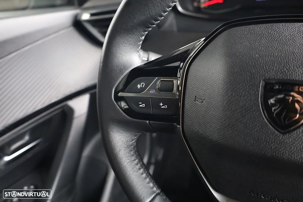 Peugeot 2008 1.2 PureTech Active - 18