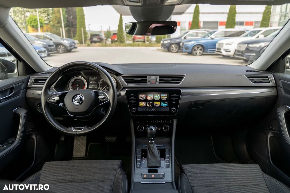 Skoda Superb 2.0 TDI DSG Sportline - 7