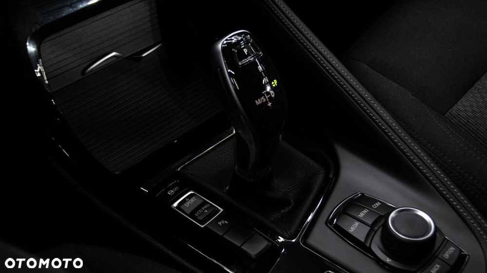 BMW X2 sDrive18i GPF Advantage - 25